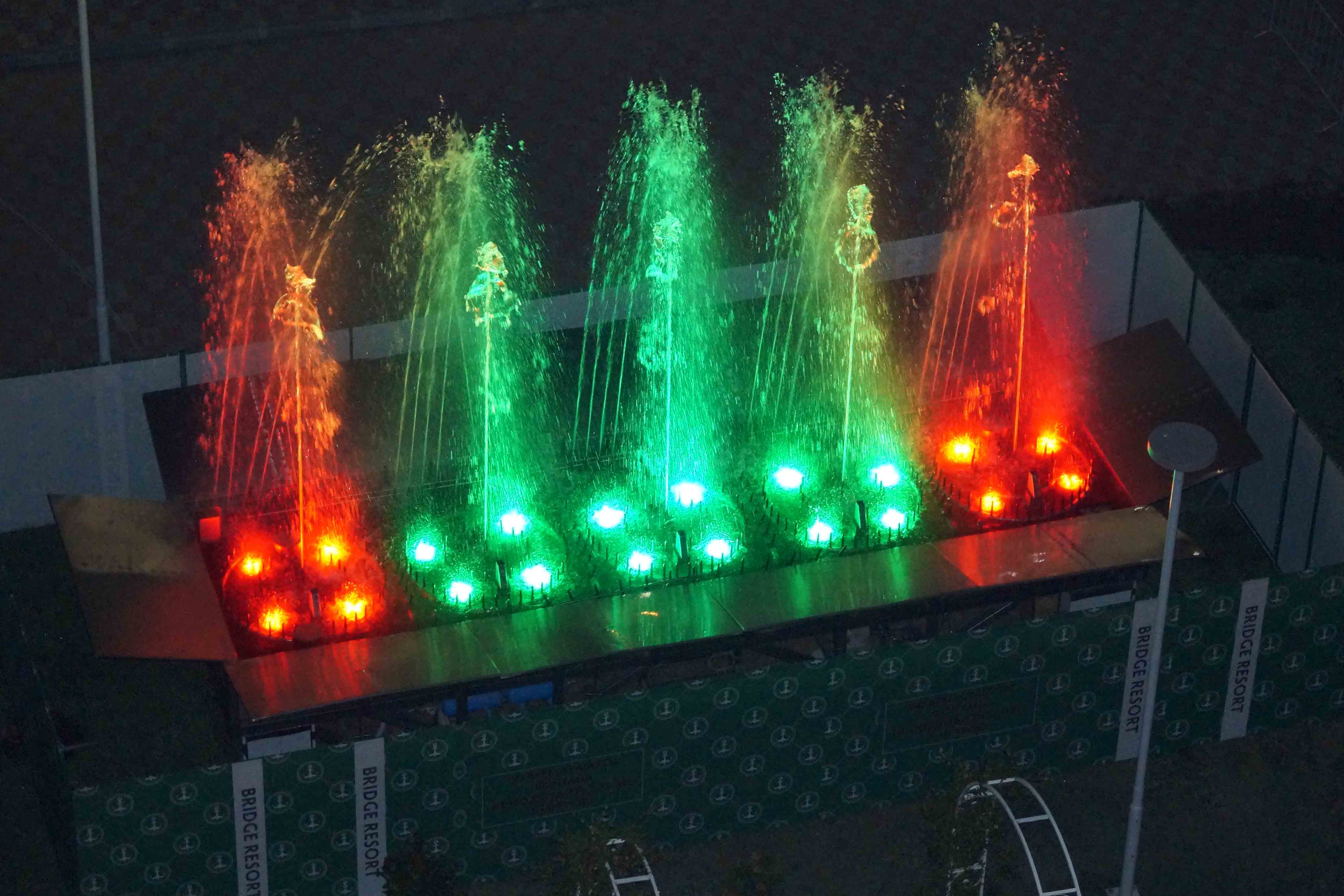 Шоу поющих фонтанов в Bridge Resort